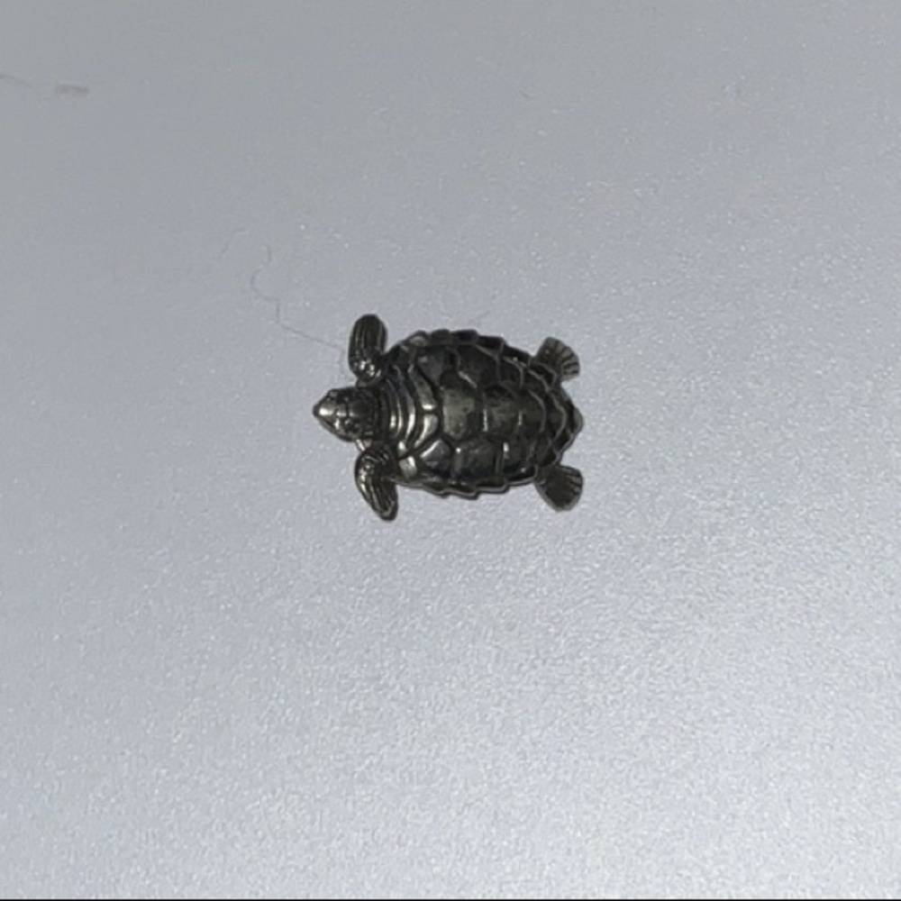 Danforth Pewter 1993 Turtle Scatter Lapel Pin Signed Vintage Unisex